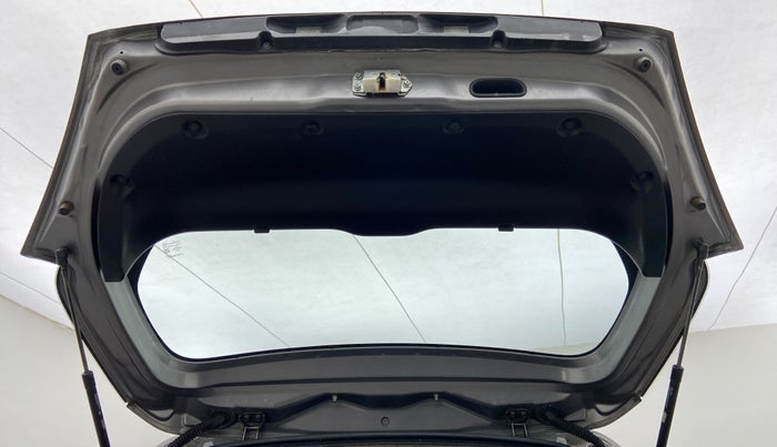 2013 Maruti Swift VDI, Diesel, Manual, 71,824 km, Boot Door Open