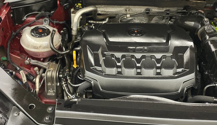 2020 Volkswagen TIGUAN ALL SPACE 2.0 TSI, Petrol, Automatic, 57,013 km, Engine View - Right