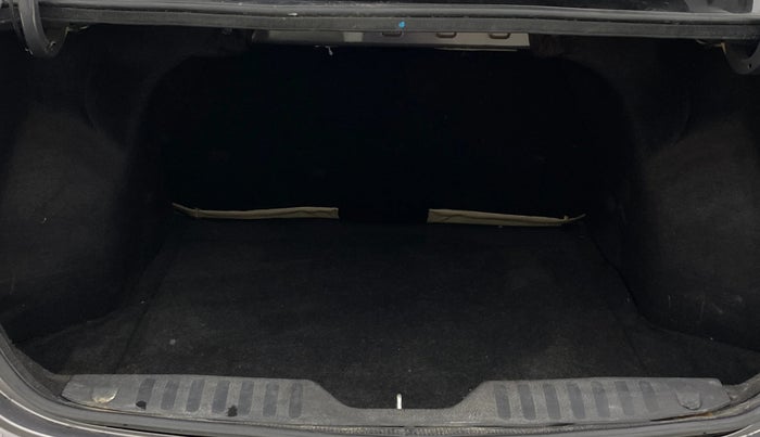 2017 Maruti Ciaz DELTA 1.4 AT PETROL, Petrol, Automatic, 61,821 km, Boot Inside