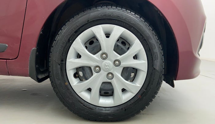 2016 Hyundai Grand i10 SPORTS 1.2 VTVT, Petrol, Manual, 33,549 km, Right Front Tyre
