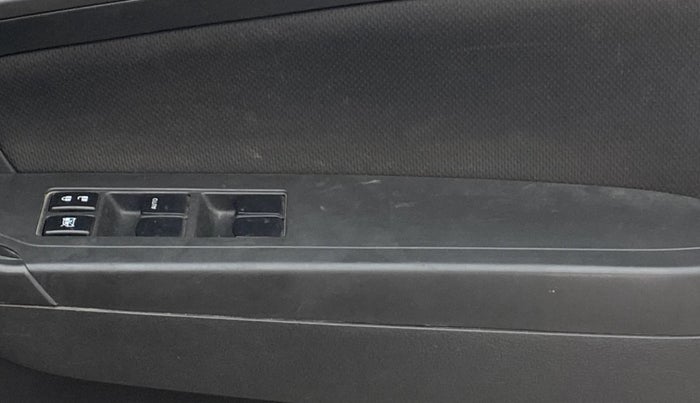 2016 Maruti Vitara Brezza VDI (O), Diesel, Manual, 97,365 km, Driver Side Door Panels Control