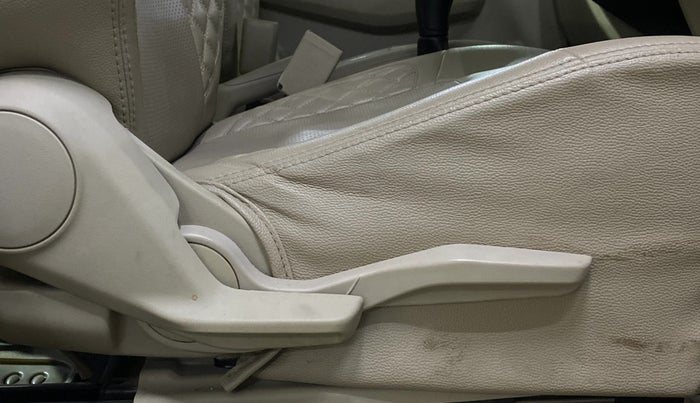 2020 Maruti Dzire VXI, Petrol, Manual, 69,326 km, Driver Side Adjustment Panel