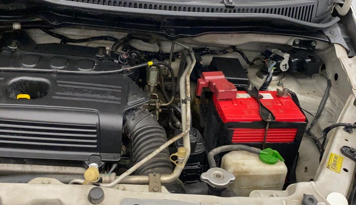 2015 Maruti Wagon R 1.0 VXI, Petrol, Manual, 1,11,487 km, Engine View - Left