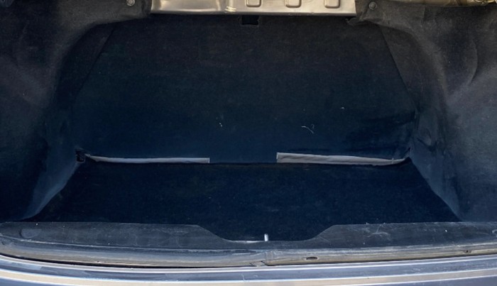 2017 Maruti Ciaz DELTA DIESEL 1.3, Diesel, Manual, 70,082 km, Boot Inside
