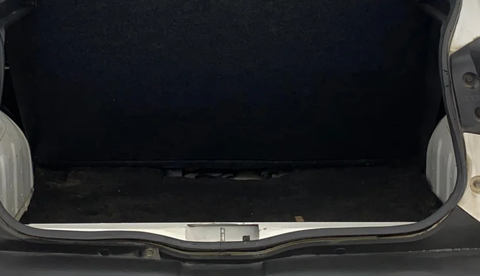 2015 Renault Kwid RXL, Petrol, Manual, 60,481 km, Boot Inside