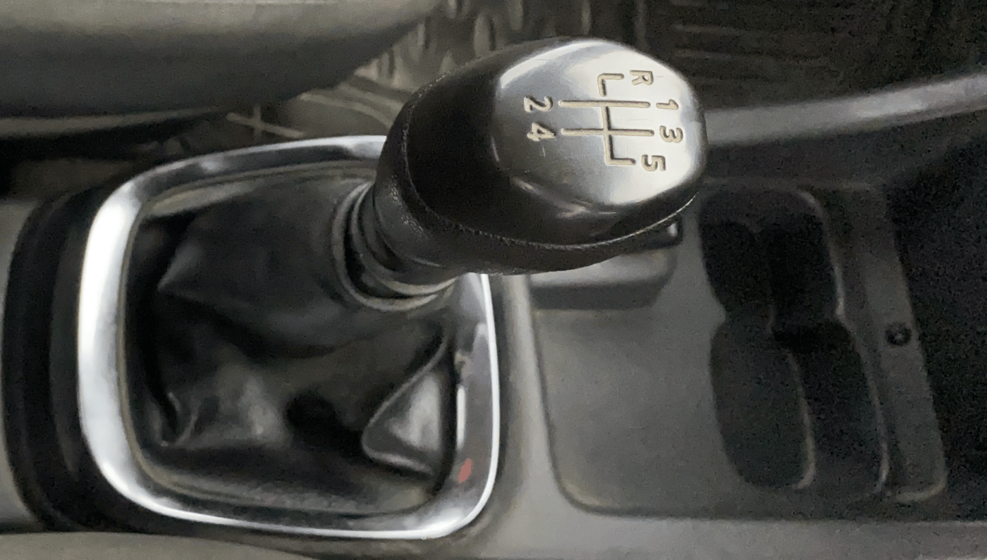 2015 Renault Kwid RXL, Petrol, Manual, 60,545 km, Gear Lever