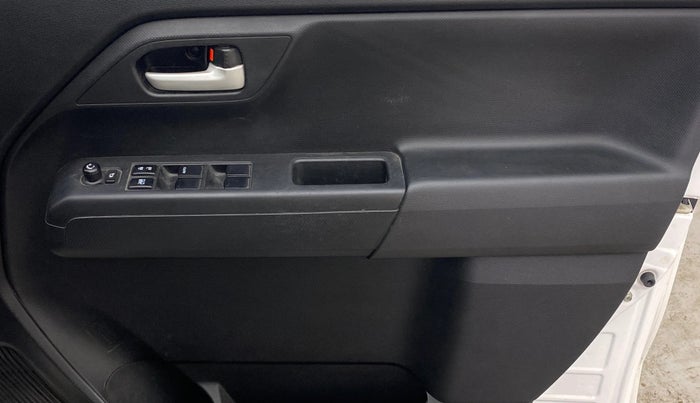 2021 Maruti New Wagon-R ZXI 1.2 AMT, Petrol, Automatic, 58,411 km, Driver Side Door Panels Control