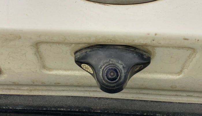 2014 Volkswagen Vento HIGHLINE PETROL AT, Petrol, Automatic, 42,796 km, Parking Camera