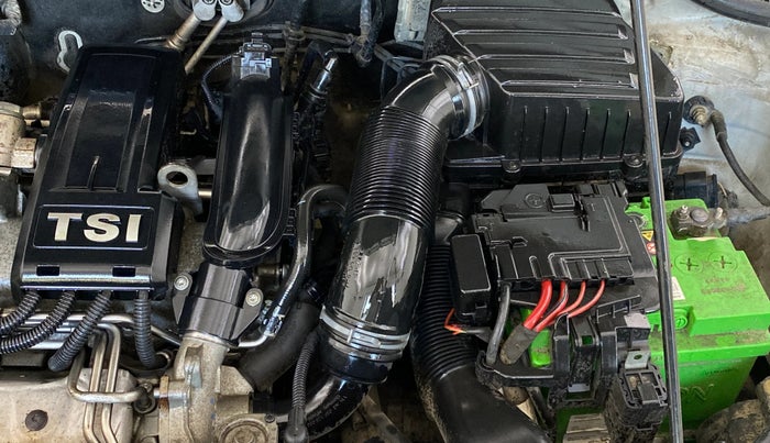 2014 Volkswagen Vento HIGHLINE PETROL AT, Petrol, Automatic, 42,796 km, Engine View - Left