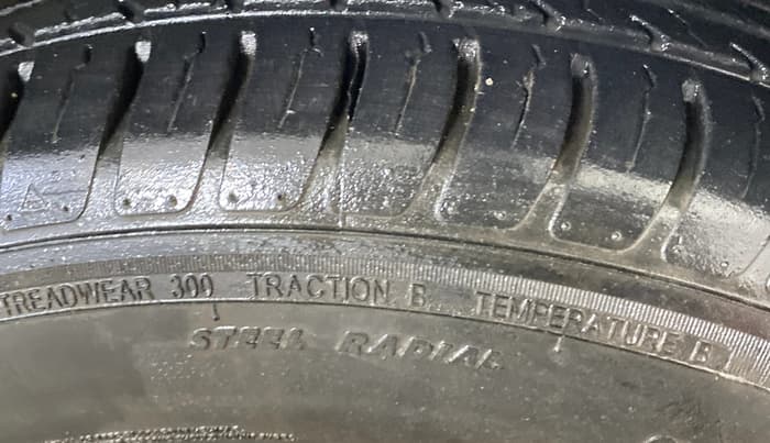 2019 Maruti Swift LXI, Petrol, Manual, 13,268 km, Right Front Tyre Tread