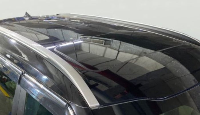 2022 KIA CARENS LUXURY PLUS 1.4 PETROL 7 STR, Petrol, Manual, 43,820 km, Moonroof/ Sunroof