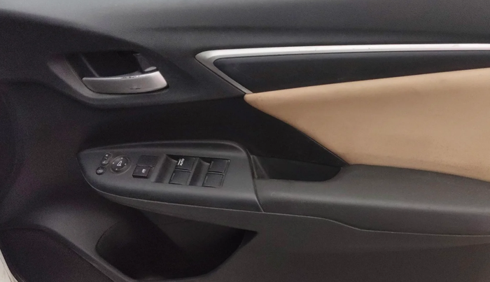 2016 Honda Jazz 1.2L I-VTEC V AT, Petrol, Automatic, 58,707 km, Driver Side Door Panels Control