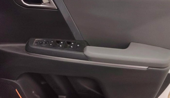 2025 KIA SYROS HTK (O) 1.0 Turbo 6MT, Petrol, Manual, 7,884 km, Driver Side Door Panels Control