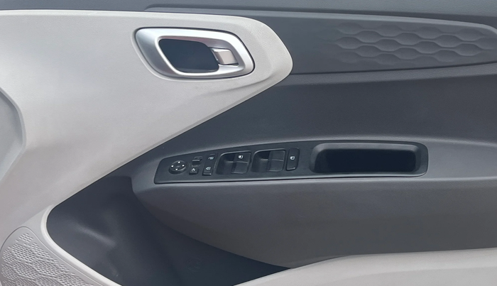 2023 Hyundai GRAND I10 NIOS ASTA 1.2 KAPPA VTVT, Petrol, Manual, 46,568 km, Driver Side Door Panels Control