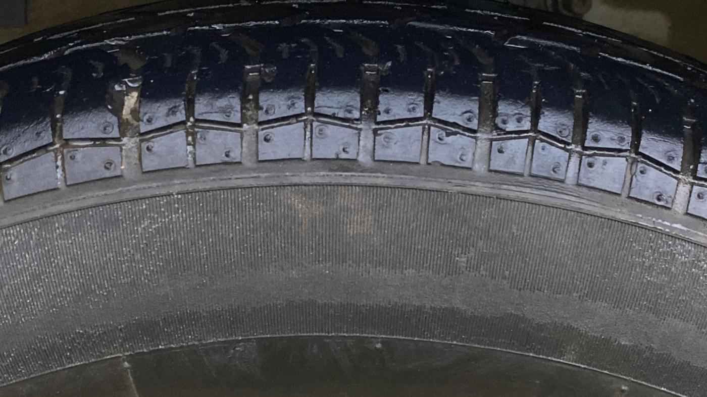 2021 Maruti Swift Dzire TOUR S-CNG, CNG, Manual, 32,791 km, Left Front Tyre Tread