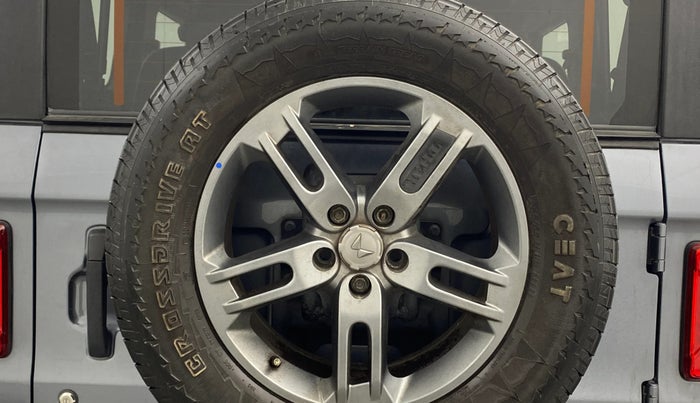 2023 Mahindra Thar LX HT PETROL 4WD MT, Petrol, Manual, 25,666 km, Spare Tyre