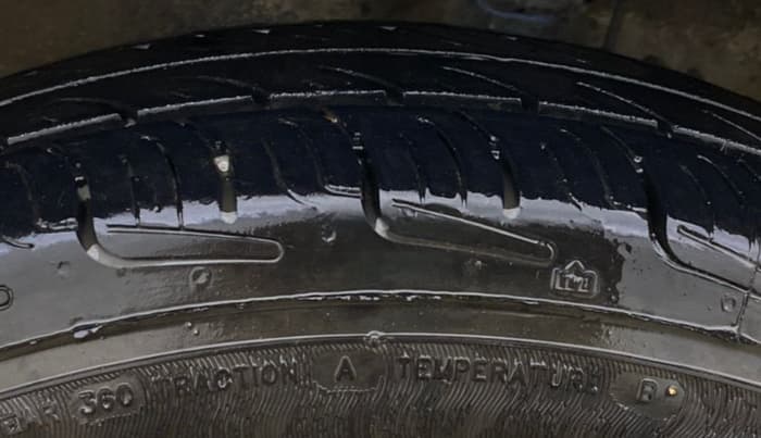 2017 Maruti Wagon R 1.0 LXI, Petrol, Manual, 80,949 km, Left Front Tyre Tread