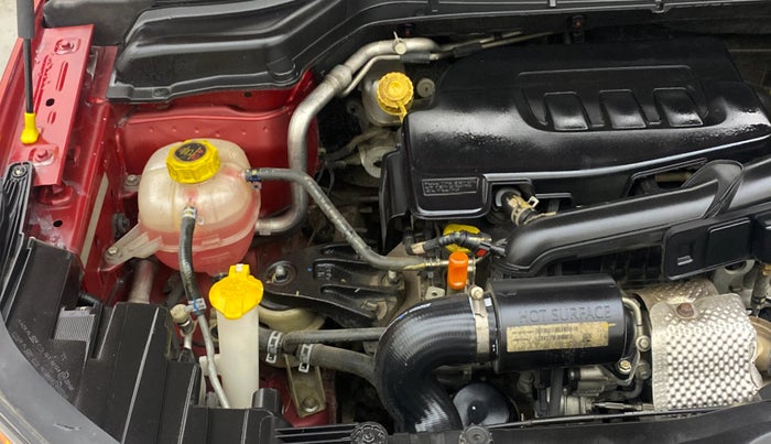 2021 Mahindra XUV300 W8 (O) 1.2 PETROL, Petrol, Manual, 42,423 km, Engine View - Right