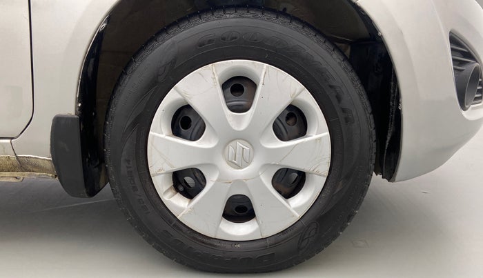 2014 Maruti Ritz VXI Elate Limited Edition, Petrol, Manual, 48,383 km, Right Front Wheel