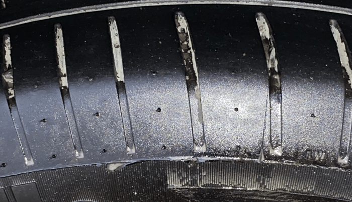2018 Volkswagen Passat HIGHLINE DSG, Diesel, Automatic, 80,437 km, Right Front Tyre Tread