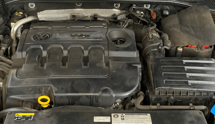 2018 Volkswagen Passat HIGHLINE DSG, Diesel, Automatic, 80,437 km, Engine View