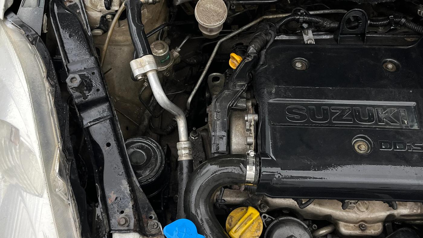 2014 Maruti Swift VDI, Diesel, Manual, 1,11,698 km, Engine View - Right