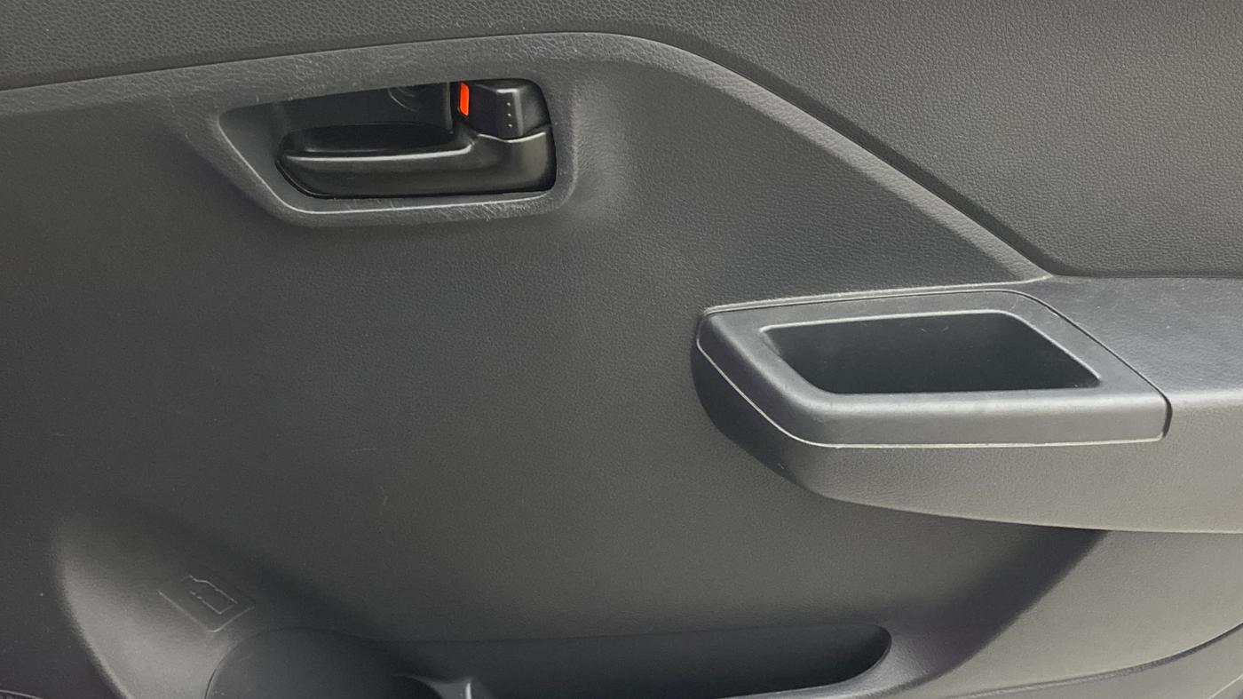 2023 Maruti Alto K10 VXI, Petrol, Manual, 26,165 km, Driver Side Door Panels Control