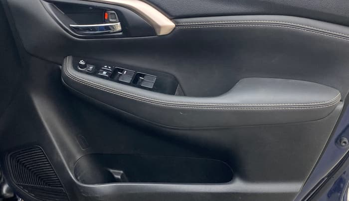 2022 Maruti Grand Vitara ALPHA PLUS HYBRID ECVT, Hybrid, Automatic, 57,560 km, Driver Side Door Panels Control