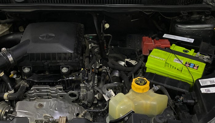 2022 Tata NEXON XMA SUNROOF PETROL, Petrol, Automatic, 27,827 km, Engine View - Left