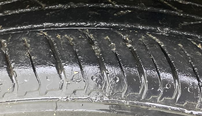 2022 Nissan MAGNITE XL, Petrol, Manual, 71,144 km, Left Front Tyre Tread