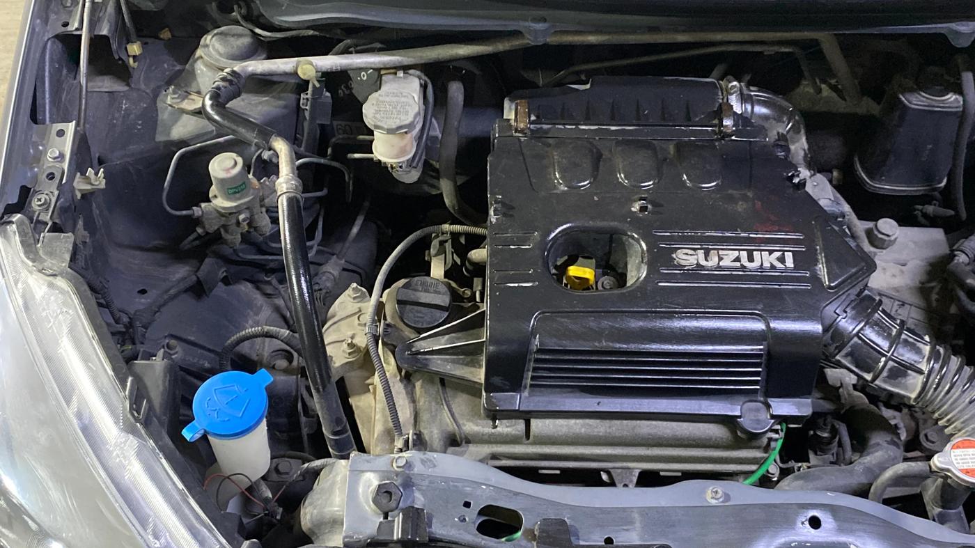 2014 Maruti Celerio VXI AMT, Petrol, Automatic, 75,252 km, Engine View - Right