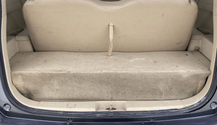 2015 Maruti Ertiga VXI CNG, CNG, Manual, 81,031 km, Boot Inside