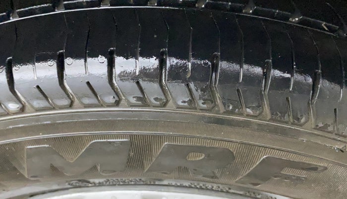 2021 Maruti Alto LXI OPT CNG, CNG, Manual, 93,349 km, Left Rear Tyre Tread