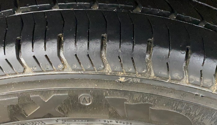 2021 Maruti Alto LXI OPT CNG, CNG, Manual, 93,349 km, Right Rear Tyre Tread