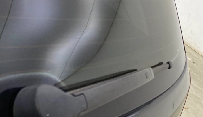 2020 Volkswagen Polo COMFORTLINE 1.0L MPI, Petrol, Manual, 1,25,895 km, Rear Wiper