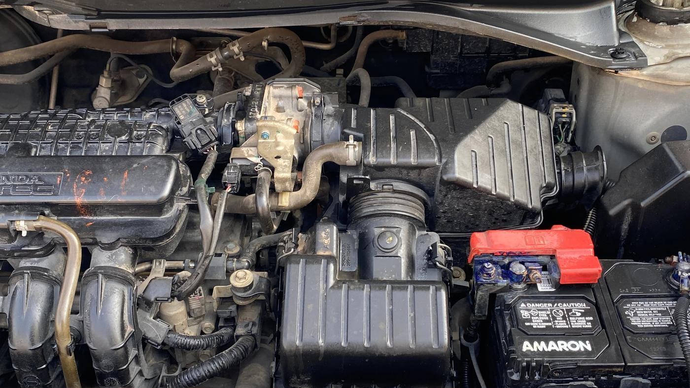 2017 Honda Brio S MT, Petrol, Manual, 1,00,216 km, Engine View - Left