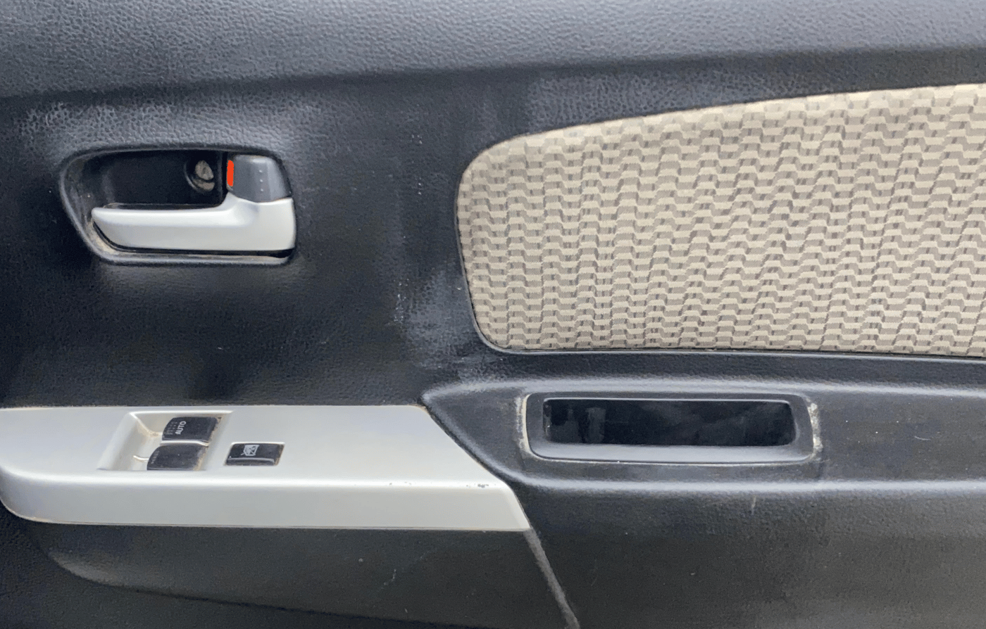 2015 Maruti Wagon R 1.0 LXI, Petrol, Manual, 50,621 km, Driver Side Door Panels Control