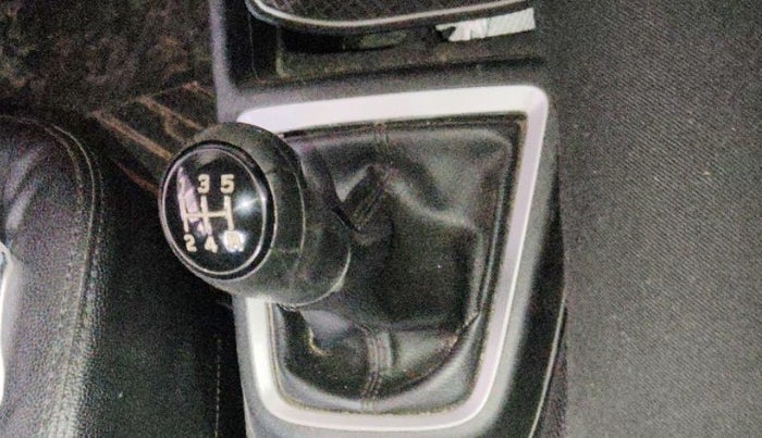 2018 Maruti Swift VXI, Petrol, Manual, 49,669 km, Gear Lever