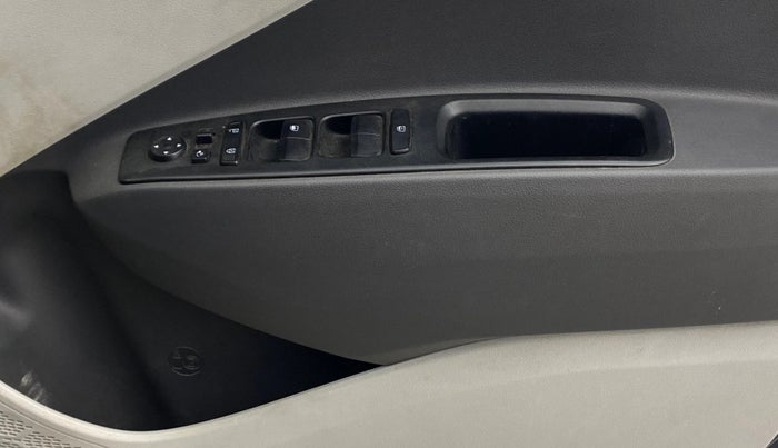 2019 Hyundai GRAND I10 NIOS SPORTZ AMT 1.2 KAPPA VTVT, Petrol, Automatic, 52,372 km, Driver Side Door Panels Control