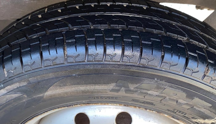 2014 Maruti Wagon R 1.0 LXI CNG, CNG, Manual, 70,329 km, Left Rear Tyre Tread