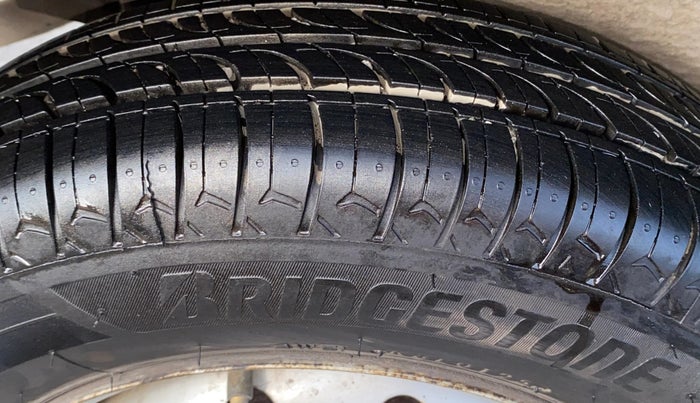 2014 Maruti Wagon R 1.0 LXI CNG, CNG, Manual, 70,329 km, Right Rear Tyre Tread