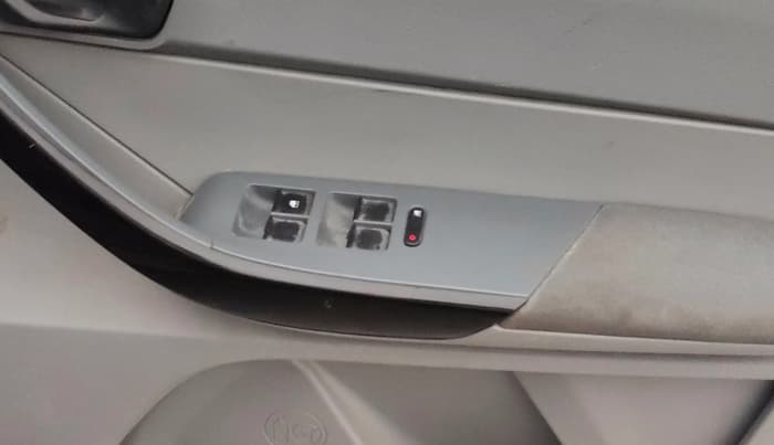 2022 Tata TIGOR XZ CNG, CNG, Manual, 51,827 km, Driver Side Door Panels Control