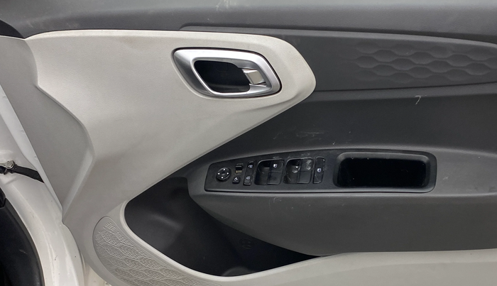 2022 Hyundai GRAND I10 NIOS SPORTZ 1.2 KAPPA VTVT, Petrol, Manual, 39,352 km, Driver Side Door Panels Control