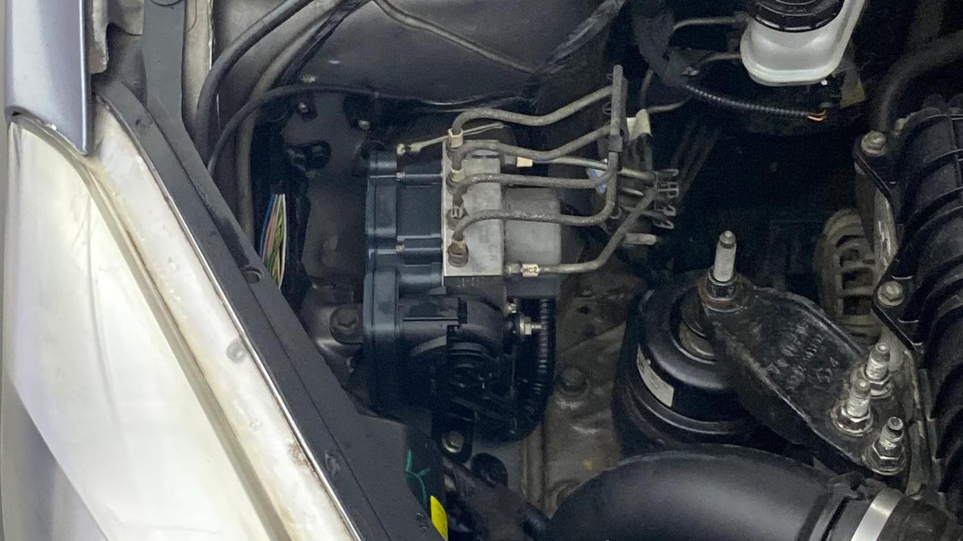 2018 Tata Tiago XZA PETROL, Petrol, Automatic, 80,365 km, Engine View - Right