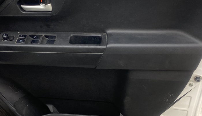 2020 Maruti New Wagon-R ZXI 1.2 AMT, Petrol, Automatic, 92,572 km, Driver Side Door Panels Control