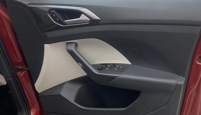 2022 Volkswagen TAIGUN TOPLINE 1.0 TSI AT, Petrol, Automatic, 44,181 km, Driver Side Door Panels Control