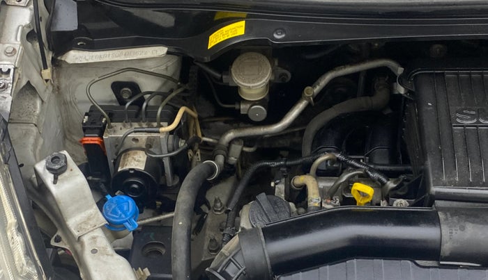 2014 Maruti Ritz ZXI, Petrol, Manual, 84,960 km, Engine View - Right