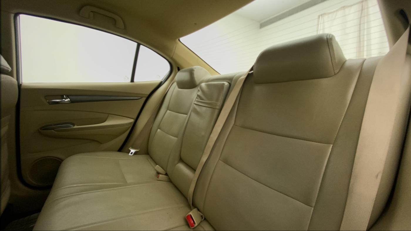 2013 Honda City 1.5L I-VTEC V MT, Petrol, Manual, 1,11,836 km, Right Side Rear Door Cabin
