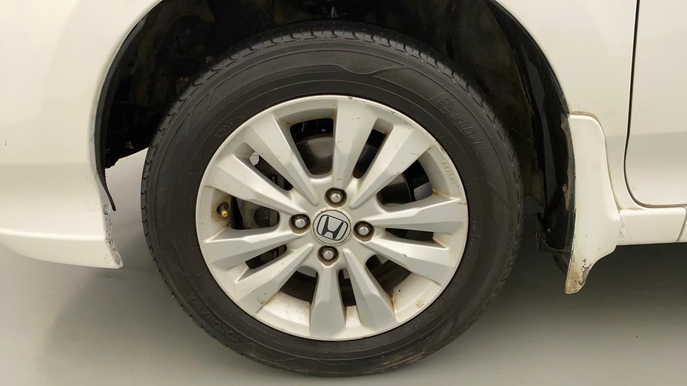 2013 Honda City 1.5L I-VTEC V MT, Petrol, Manual, 1,11,836 km, Left Front Wheel