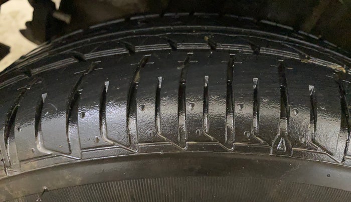 2024 Tata Tiago XT Rhythm CNG, CNG, Manual, 16,209 km, Right Rear Tyre Tread